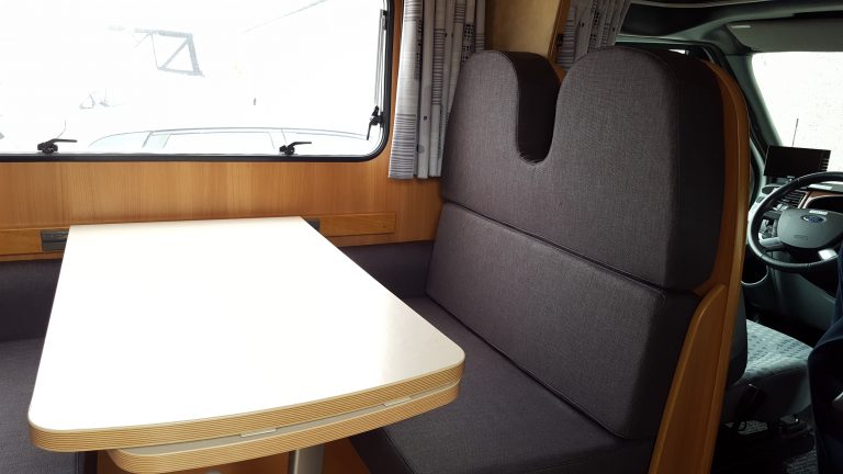nye hynder og ompolstring af campingvogn