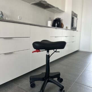 Nina bremsestol, ideel til køkkenet