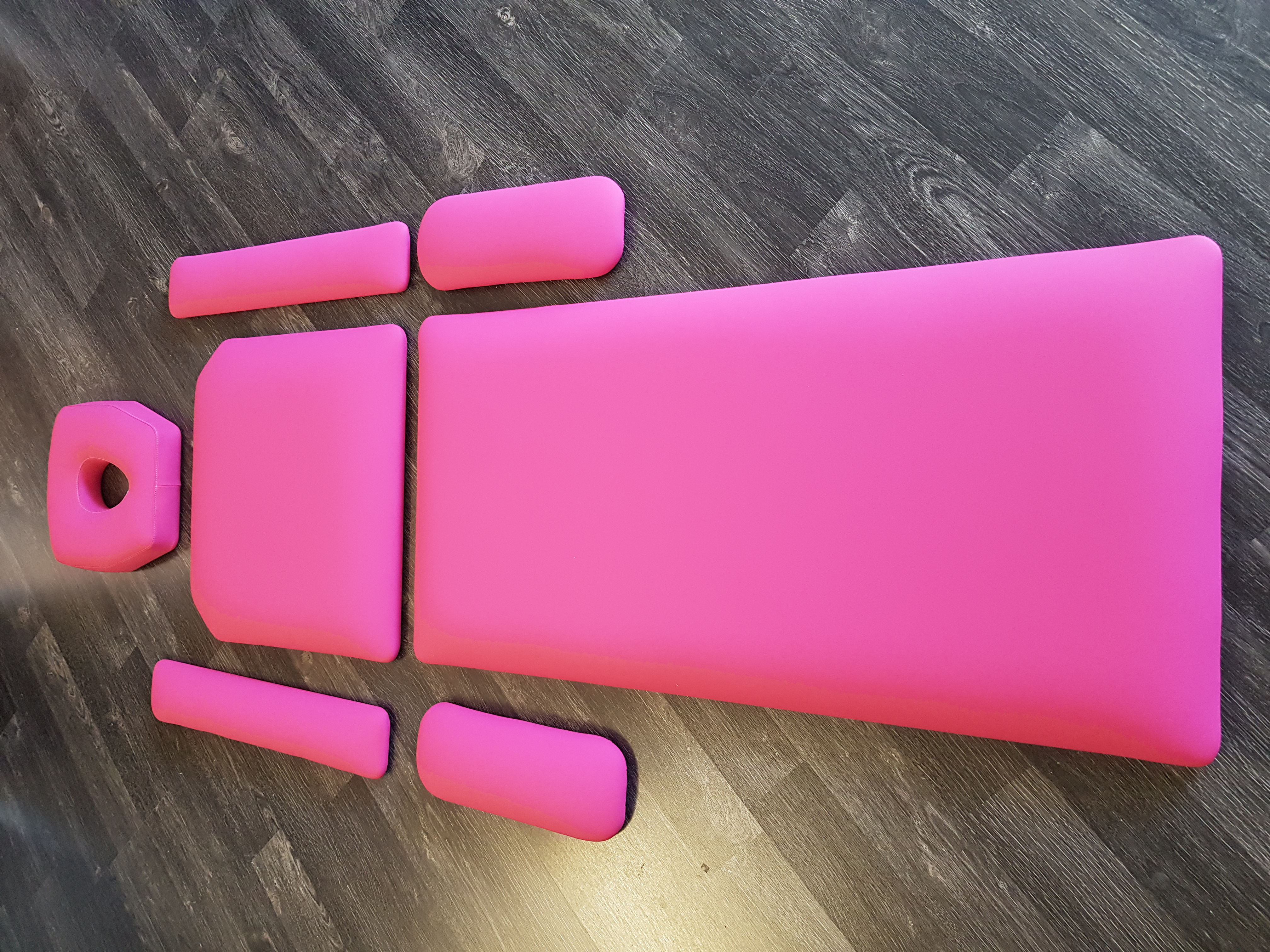 Ombetrukket briks i pink